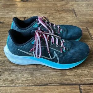 Nike Air Zoom Pegasus 40 Road Running Shoes Black Green Blue Pink Womens Size 9